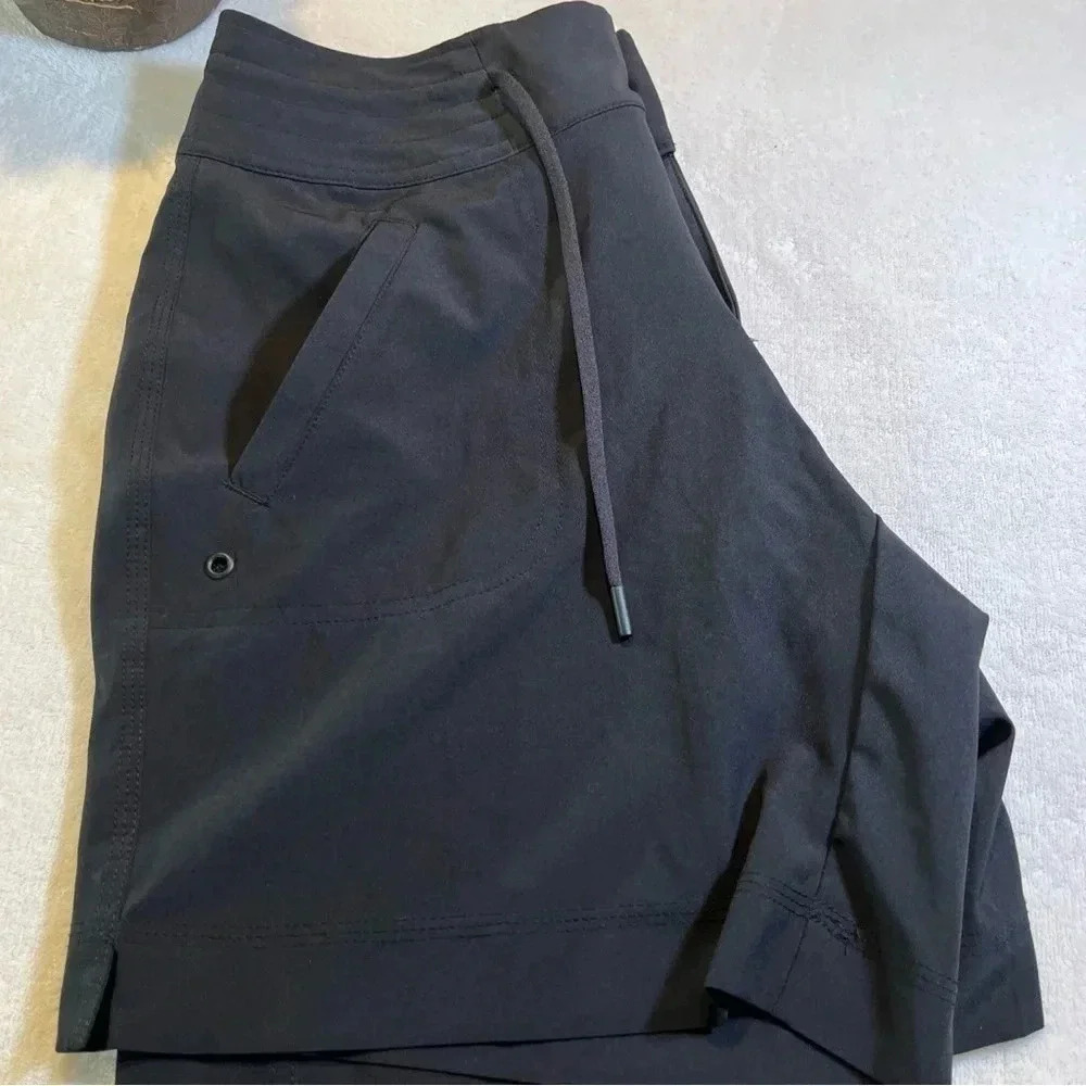 🖤 Women’s Black Athletic Casual Shorts with Drawstring Waist 🖤size XS - Picture 2 of 6